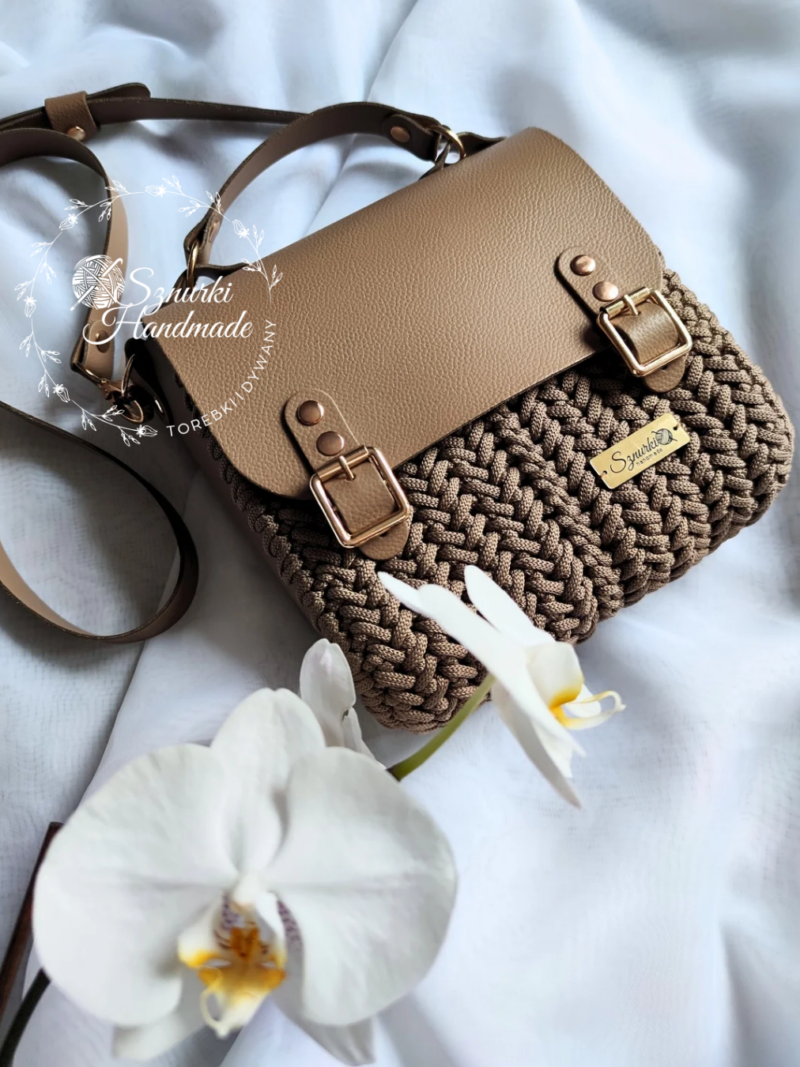 Listonoszka z rączką Kawowa