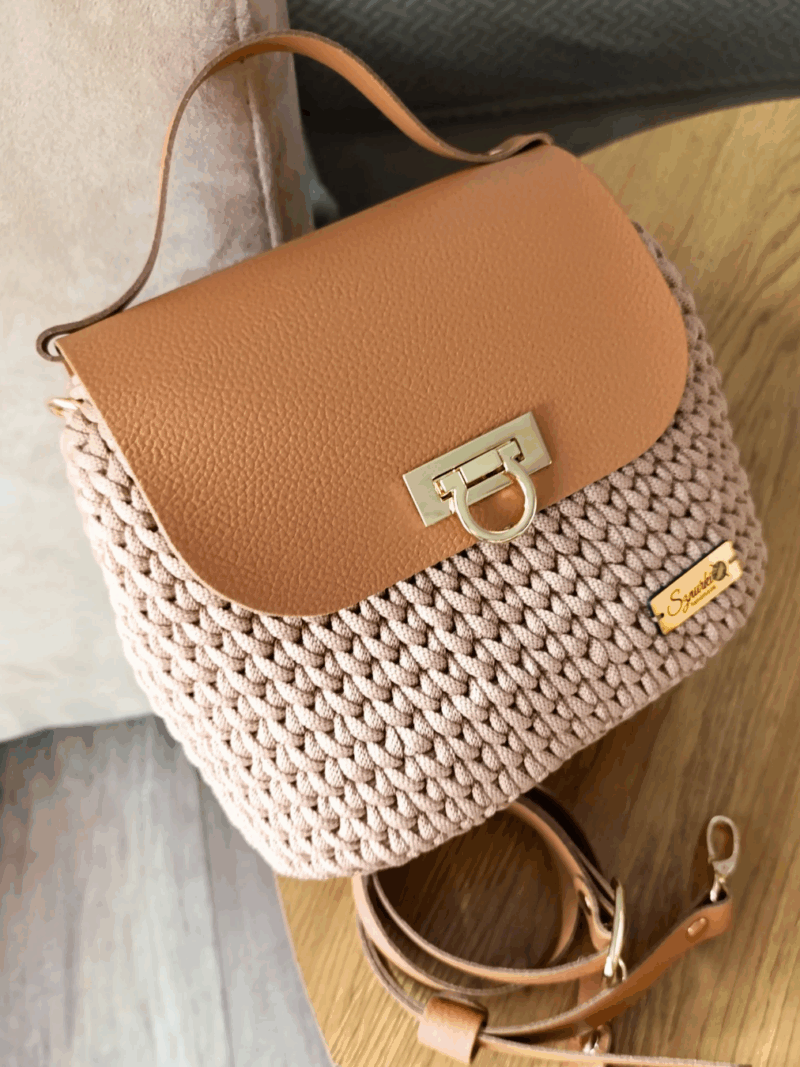 Kuferek z rączką Biszkoptowy